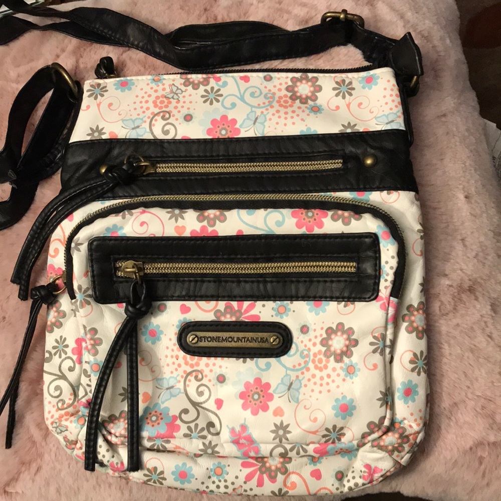Stone Mountain USA, really cute hipster bag, clean, never been used.